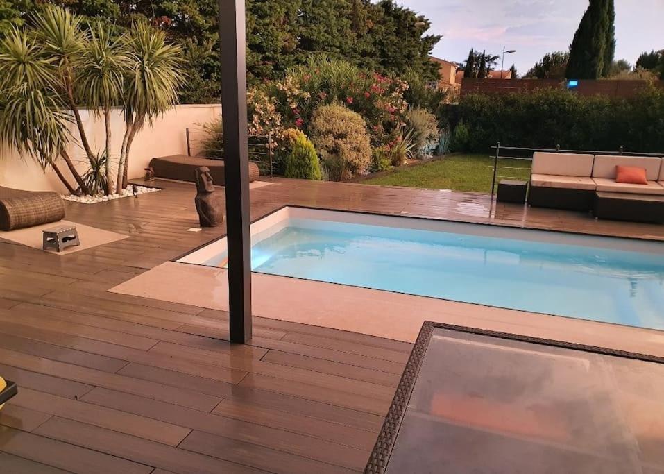 Maison De Vacances Contemporaine Avec Piscine Vila Vedène Exterior foto